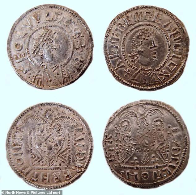 Angleterre - Pièce de monnaie représentant Ceolwulf et Alfred qui se tiennent côte à côte - Photo: North News