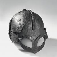 Casque viking de Gjermundbu, Xème siècle,  Norvège - Photo: Ellen C. Holte / Musée d'Histoire culturelle d'Oslo