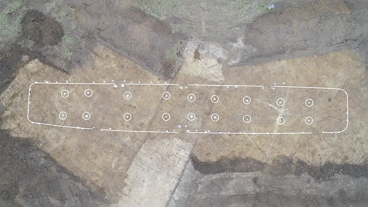 Danemark - La halle viking de Rødbyhavn - Photo par drone: Musée Lolland-Falster - Graphique: Lonni Haugaard