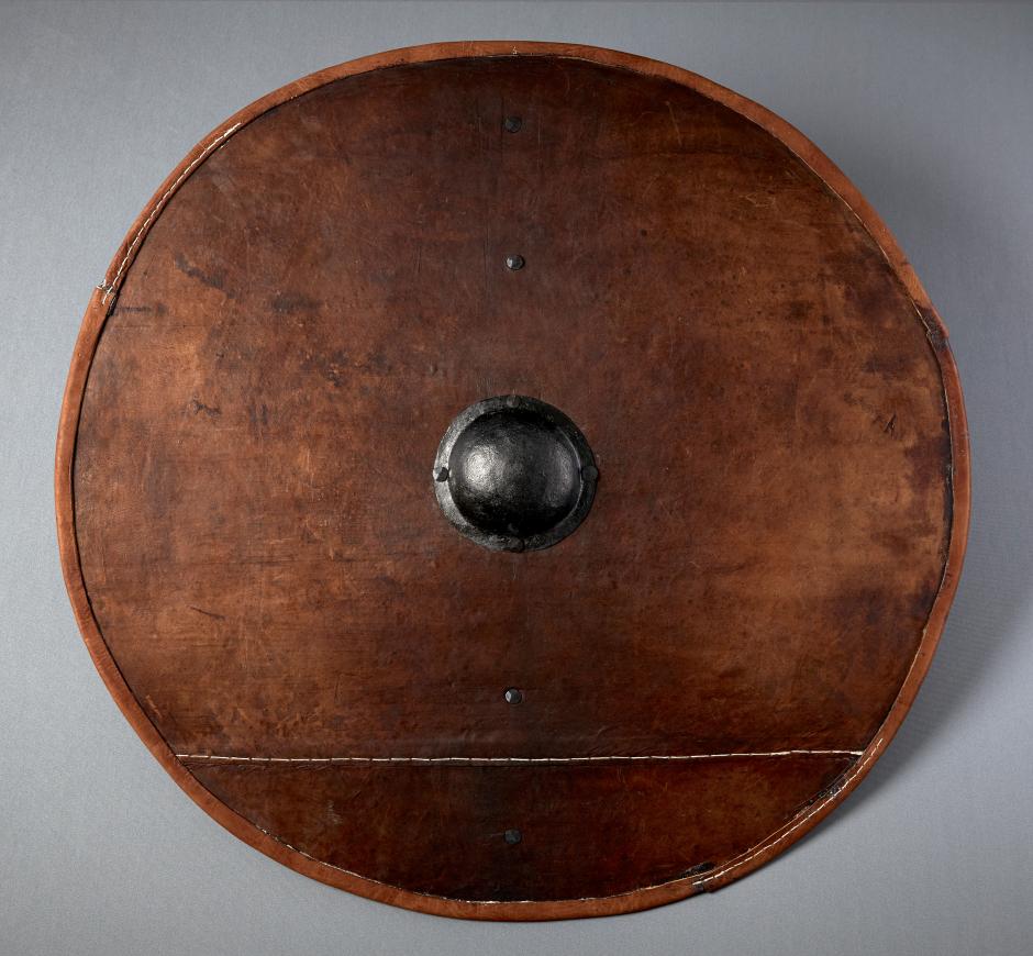 Danemark - Première reproduction authentique d'un bouclier viking d'après les recherches de Rolf Fabricieux Warming - Photo: Tom Jersø /Projekt Vikingeskjoldet