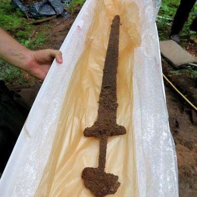 Finlande - Une épée viking remarquablement conservée découverte par un détectoriste amateur dans le sud du pays- Photo: Marianna Niukkanen / Museovirasto