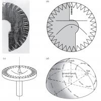 Fragment du cadran solaire en bois découvert au Groenland et gravé de courbes hyperboliques - Illustration Gábor Horváth