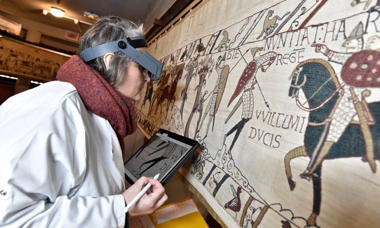 France - Relevé des détériorations sur la Tapisserie de Bayeux avant sa restauration en 2024 - Photo: Bayeux Museum / Musée de la Tapisserie de Bayeux