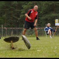 Le Varpa, jeu de compétition aux Stånga Games sur l'île de Gotland