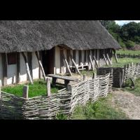 Toit de chaume d'une maison viking à Ribe, Danemark - Photo par Joëlle Delacroix