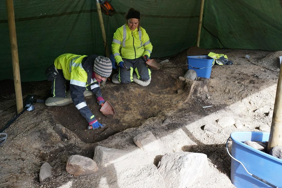 Norvège - Fouilles de la tombe à chambre d'une femme de l'Âge Viking à Hestnes - Photo:  Eystein Østmoe / NTNU VItenskapsmuseet