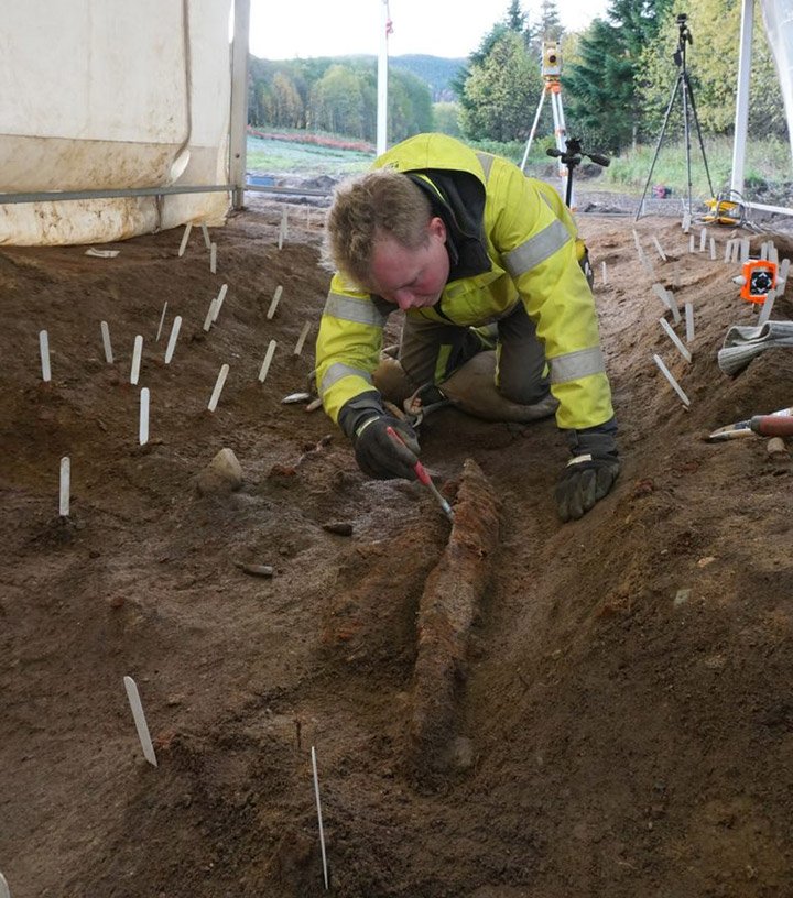 Norvège - Les rivets ont permis d'identifier deux bateaux sous un seul et même tumulus - Photo: Astrid Lorentzen / NTNU