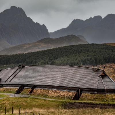 Norvège - Reconstruction de la grande maison longue de l'Âge Viking découverte à Borg - Photo: Kjell Ove Storvik / Lofotr Viking Museum