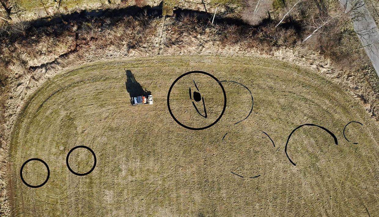 Norvège - Un bateau et des tumuli de l'Âge Viking découvert grâce au géoradar à Øyesletta, près de Kvinesdal - Photo: Jani Causevic/ NIKU