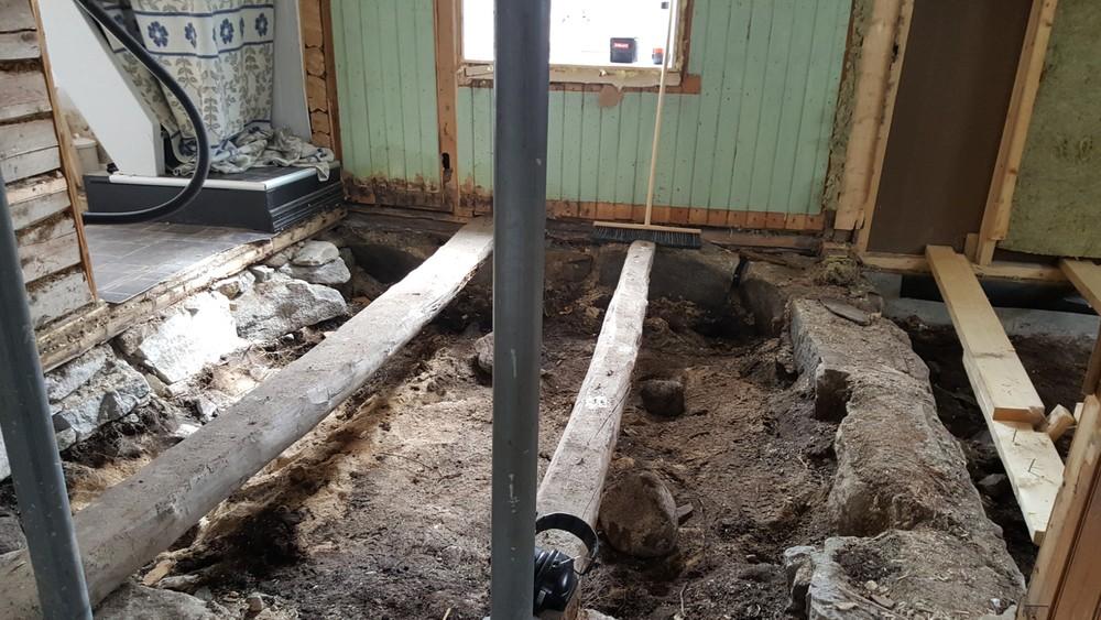 Norvège - Une tombe de l'Âge viking sous une maison familiale à Bodo - Photo Comté de Nordland