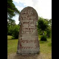 Suède - Une des quatre pierres historiées à Stora Hammars, sur l'île de Gotland