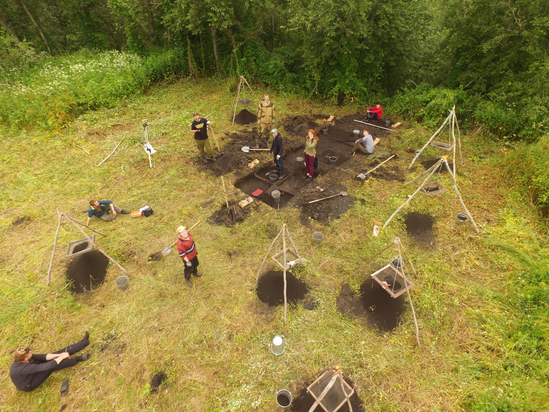 Russie - Les fouilles de la colonie de l'Âge Viking dans la région de Pskov - Photo: Aleksander Mikhaïlov