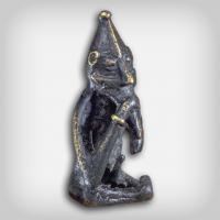 Statuette du XIème siècle découverte à la ferme de  Rällinge, comté de Södermanland (Suède) qui représenterait le dieu Freyr en érection - Photo: Musée historique de Stockholm