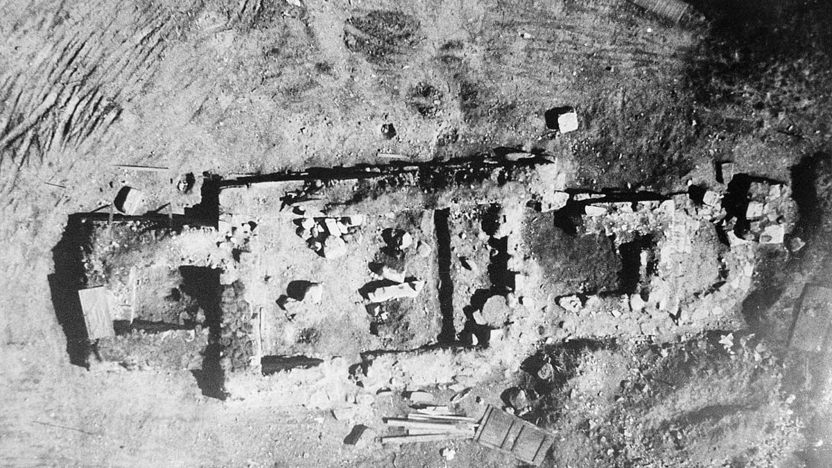 Suède - Les ruines de l'église de Västerhus, paroisse de Frösö, Jämtland, avant 1951 - Photo: Riksantikvarieämbetets arkiv