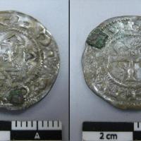 Suède - Une pièce de monnaie normande du Xème siècle découverte à Täby - Photo Acta Konserveringscentrum AB