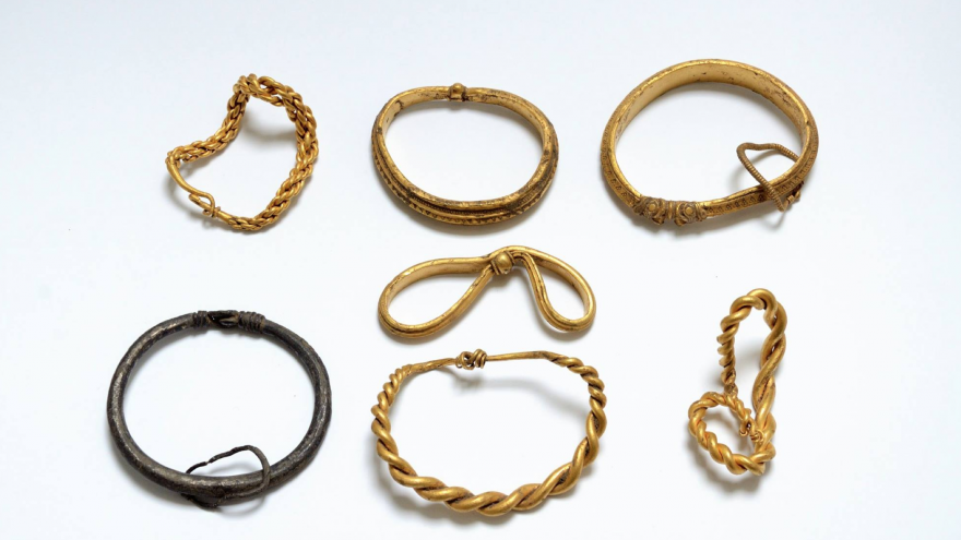 Danemark- Découverte de 7 bracelets de l'Âge Viking - Photo: Musée de Sønderskov
