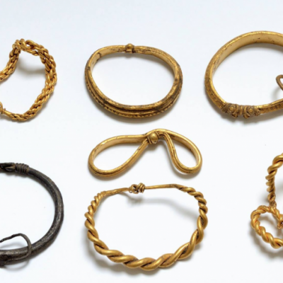 Danemark - Découverte de 7 bracelets de l'Âge Viking - Photo: Musée de Sønderskov